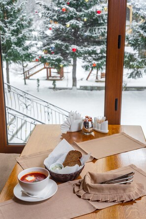 Restaurant - Villa Milena (Bukovel)