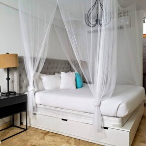 1 bedroom, desk, iron/ironing board, WiFi - KASA Apt #5 Old San · KASA Roof Top 5 1 Bed 1 Bath for 2 Guests AMAZING Views Old San Juan (Old San Juan)