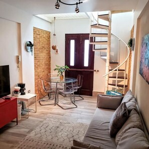 TV - KASA Apt #5 Old San · KASA Roof Top 5 1 Bed 1 Bath for 2 Guests AMAZING Views Old San Juan (Old San Juan)