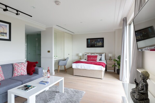 Studio | Living area