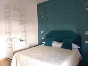 Free WiFi, bed sheets - Affreschi Al Vaticano (Rome)
