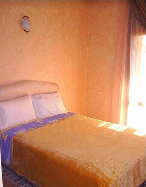 Apartment, 1 Bedroom | 1 bedroom, bed sheets