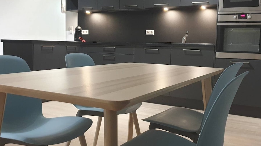 Trendy New & Large 3 Beds, 90m2 in City Center
