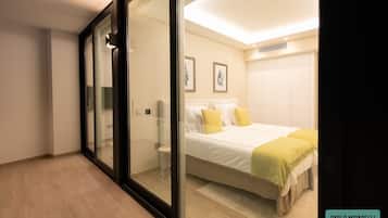 5 slaapkamers, een strijkplank/strijkijzer, reisbedje, wifi