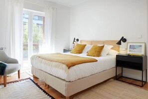 4 bedrooms, iron/ironing board, free WiFi, bed sheets - BEAUTIFUL SEMI-DETACHED VILLA NEAR BEACH AND GOLF CLUB (Zarautz)