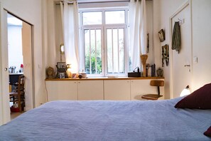 2 bedrooms, iron/ironing board, WiFi, bed sheets - Magnificent Bright And Atypical Apt With Garden (Paris)