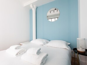 2 habitaciones, tabla de planchar con plancha, wifi y ropa de cama 