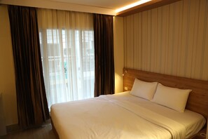 Superior Double Room | Desk, free WiFi - Rose Nana Hotel (Bangkok)