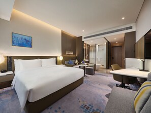 Premium Room, 1 King Bed | Desk, laptop workspace, soundproofing, WiFi - Crowne Plaza Wuhan Development Zone by IHG (Wuhan)
