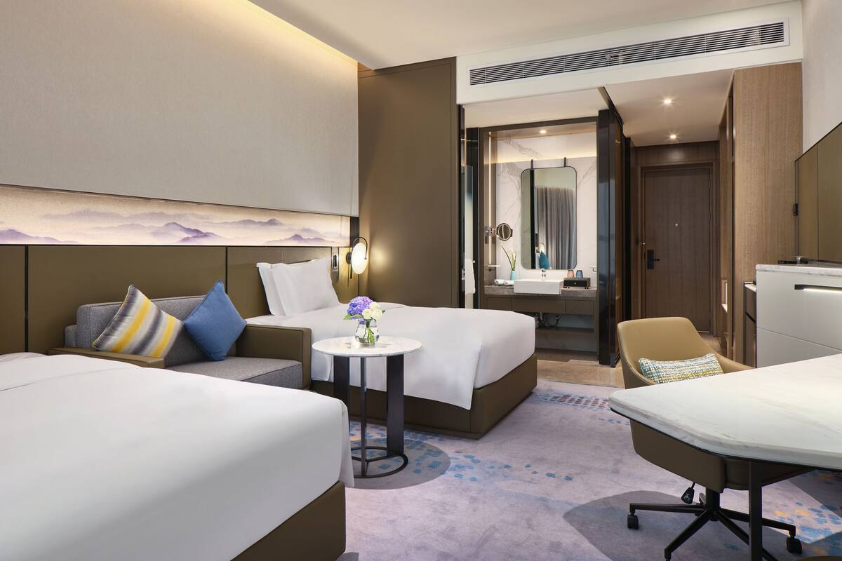 Standard Room, 2 Single Beds, Lake View