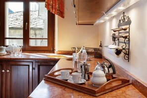Fridge, microwave, dishwasher