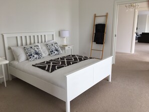 3 Schlafzimmer, Bügeleisen/Bügelbrett, WLAN, Bettwäsche