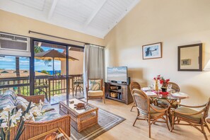 TV - Maui Vista 2404 Beautiful 2 bedroom unit with Ocean Views (Kihei)