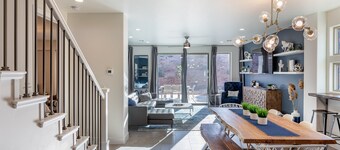 Kid-Friendly 4BR Sleeps 18 - Poolside & Fire Pit
