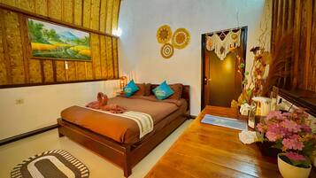 Deluxe bungalow, 1 kingsize bed, terras, uitzicht op vallei | 1 slaapkamer, luxe beddengoed, pillowtop-bedden, een minibar