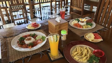 Alimentos y bebidas