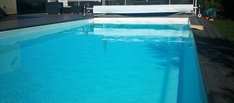 Villa Bonifacio with air conditioning and heated pool 
