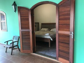 Minibar, kostenloses WLAN, Bettwäsche
