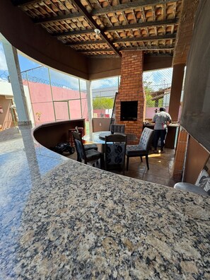 Aire de pique-nique/barbecue