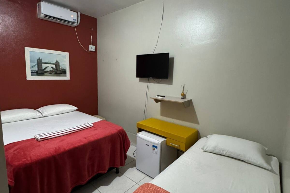 Comfort Triple Room | Hypo-allergenic bedding, desk, free WiFi
