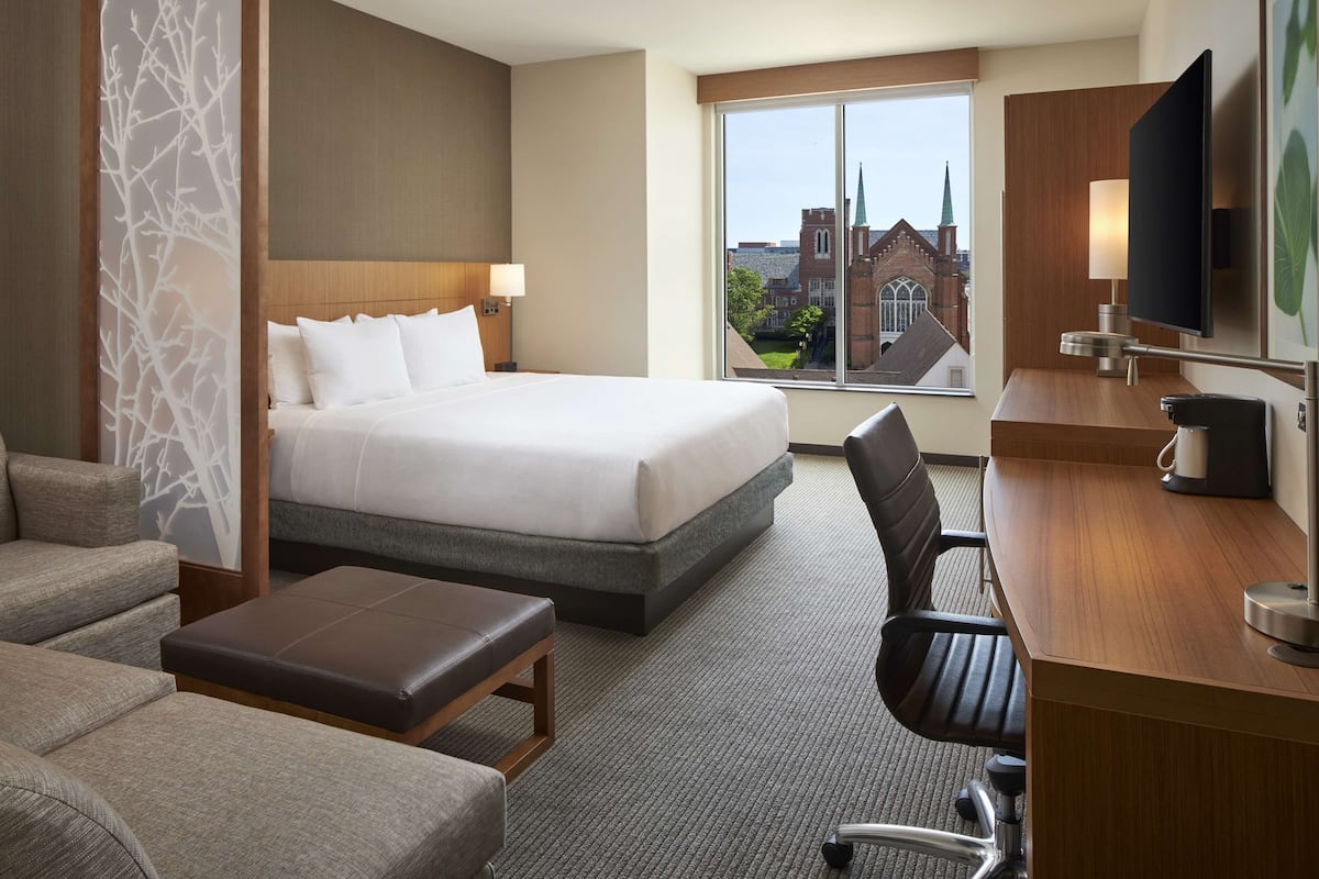 1 bedroom, in-room safe, desk, laptop workspace