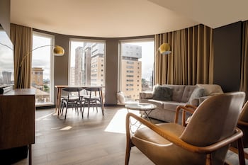 The Gate London City