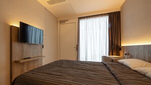 Individually decorated, individually furnished, desk, iron/ironing board - Hotel Bristol Premium (Luxembourg City)