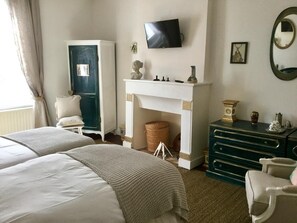 Décoration personnalisée, ameublement personnalisé, bureau