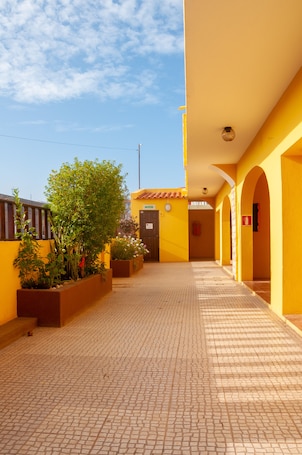 Exterior. Misturod - Holiday Apartments
