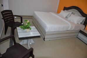 6 bedrooms, WiFi