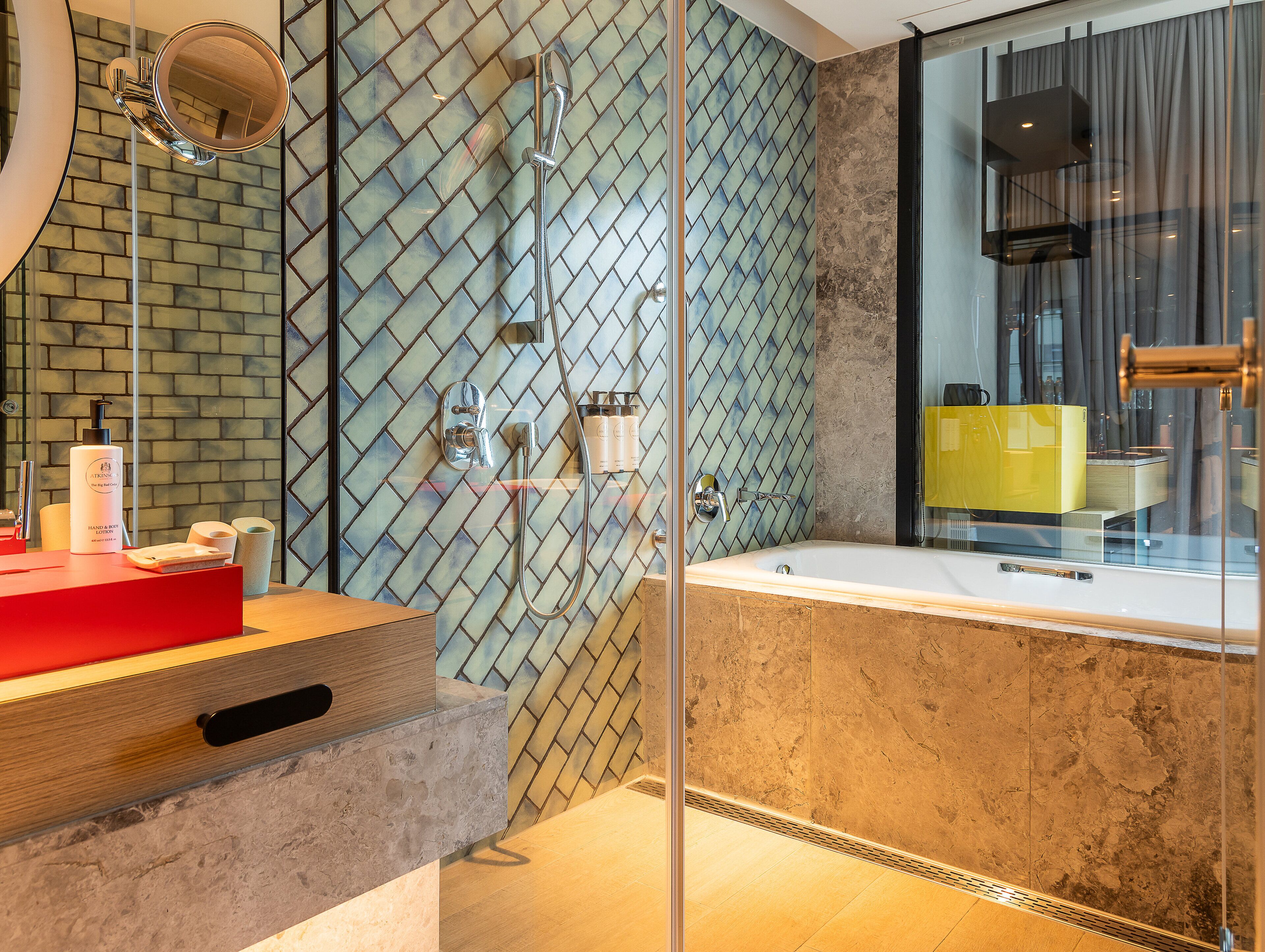 premium room, 1 king bed (super king) | 1 bedroom, minibar, in-room safe, laptop workspace