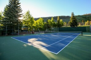 Sports court - 1320 Tennis Townhome 3 Bedroom Townhouse by RedAwning (Keystone)