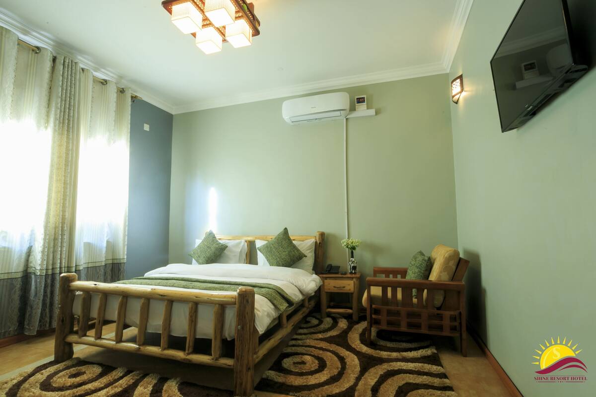 Deluxe Double Room, 1 Double Bed | Hypo-allergenic bedding, minibar, individually decorated, desk