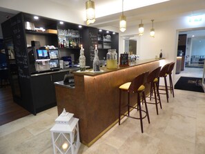 酒吧（店内）