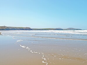 Beach - 3 bedroom accommodation in Dihewyd, near Aberaeron (Dihewyd, near Aberaeron)