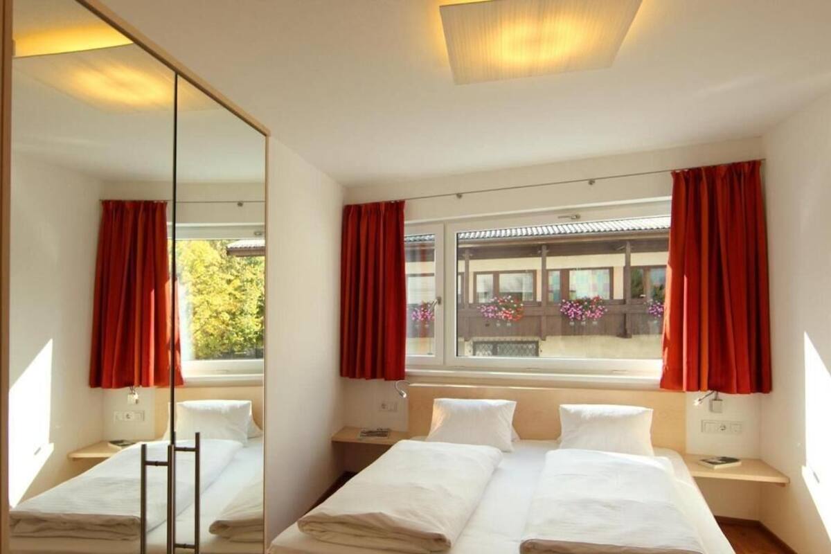 Minibar, coffres-forts dans les chambres, bureau, chambres insonorisées