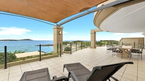 Outdoor dining - Unit 8 - 3 Bed Premier Ocean View (TERRIGAL)