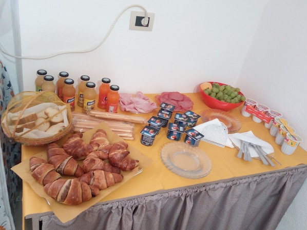 Tägliches inbegriffenes Frühstücksbuffet