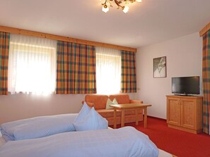 1 soverom, reiseseng for barn og wi-fi (inkludert)