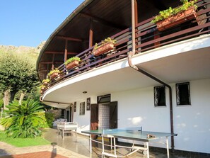 Outdoor dining - Beautiful apartment for 6 guests with pool, A/C, WIFI, TV, terrace and pets allowed (Sperlonga)