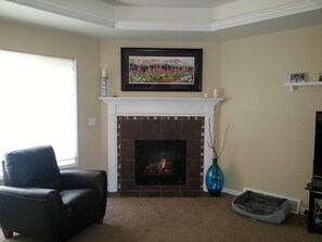 Interior - This house puts you in the middle of ALL the Ryder Cup promotions! (Sheboygan)