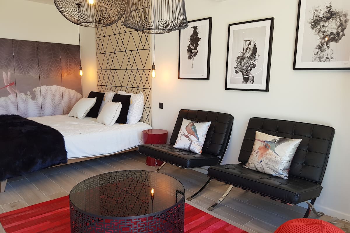 Deluxe Double Room (AngeLine) | Down comforters, minibar, individually decorated, individually furnished