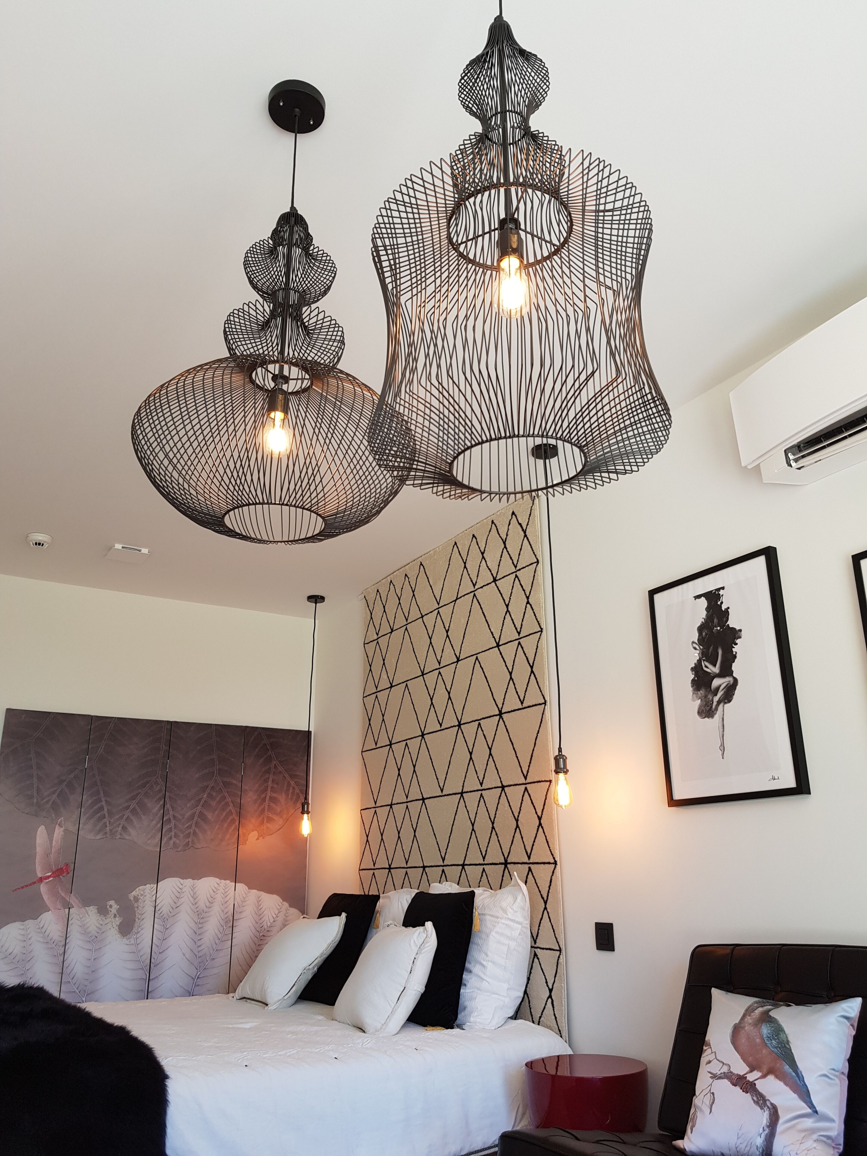 Deluxe tweepersoonskamer (AngeLine) | Donzen dekbedden, een minibar, individueel gedecoreerd