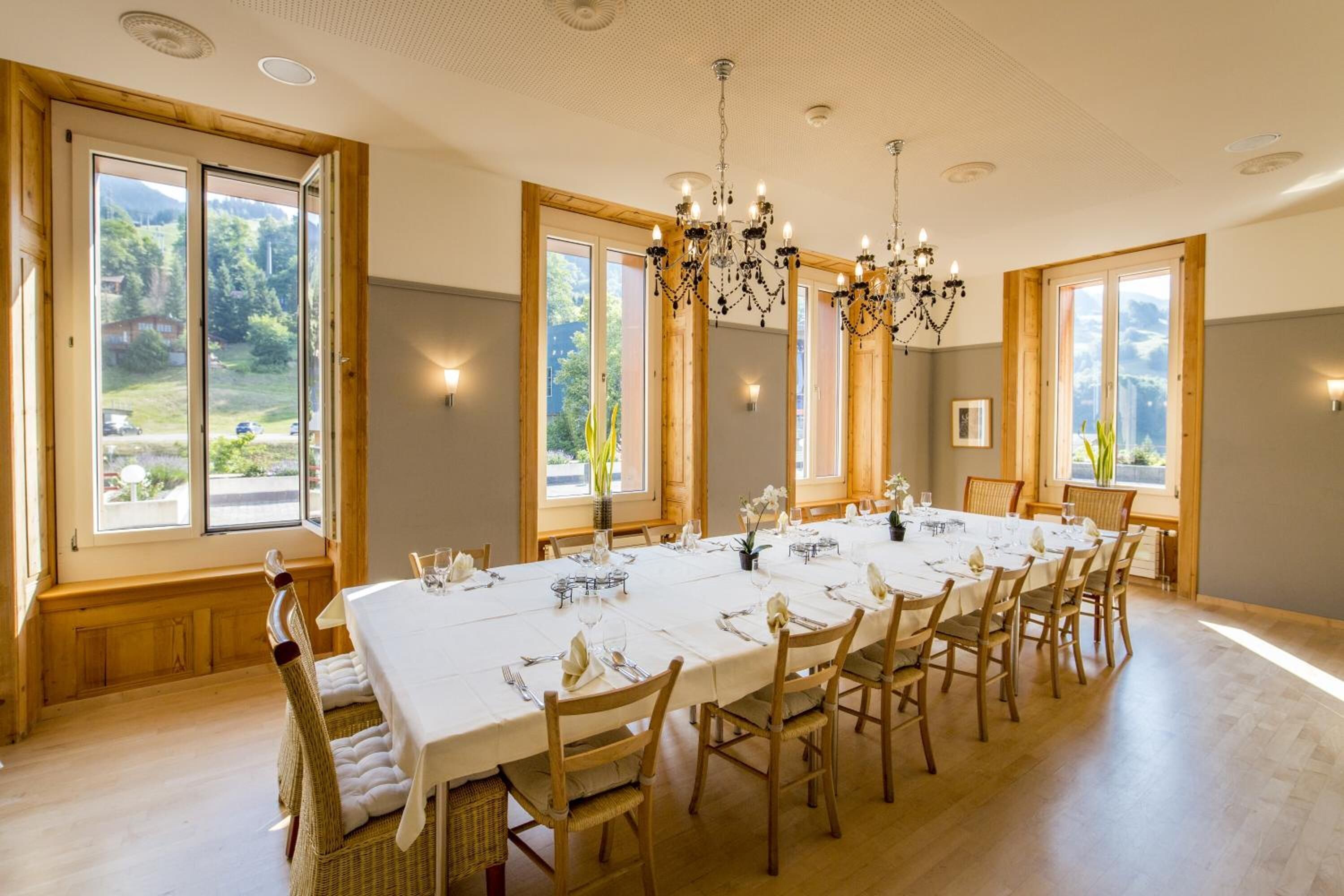 Meeting facility