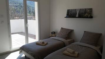 1 chambre, décoration personnalisée, ameublement personnalisé