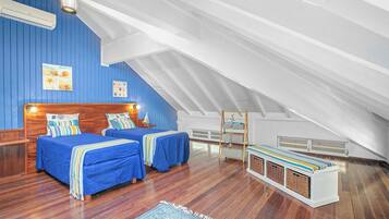 4 chambres, fer et planche à repasser, lit parapluie, Wi-Fi gratuit