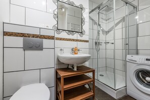 Hair dryer, towels
