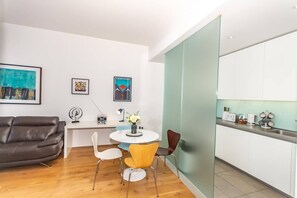 Interior - 1 Bed- Pureserviced 42 Brewhouse (Plymouth)