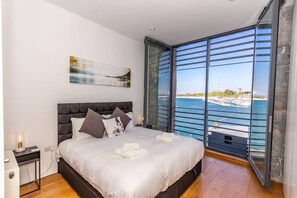Interior - 1 Bed- Pureserviced 42 Brewhouse (Plymouth)