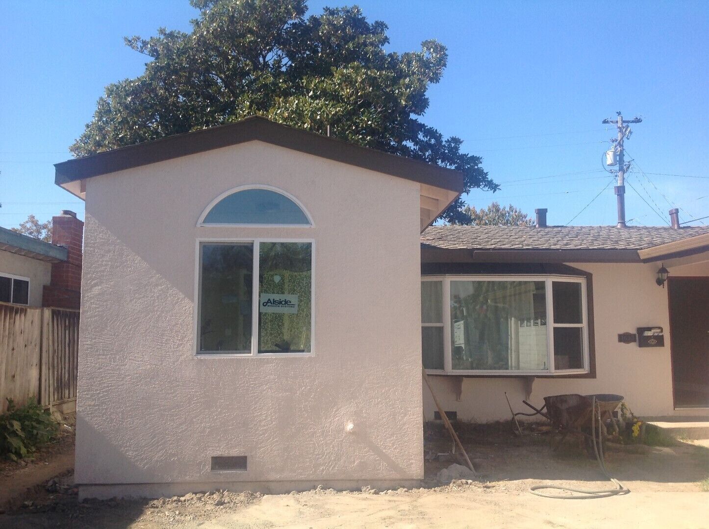 Spacious newly remodeled single family house in convenient quite location of WSJ